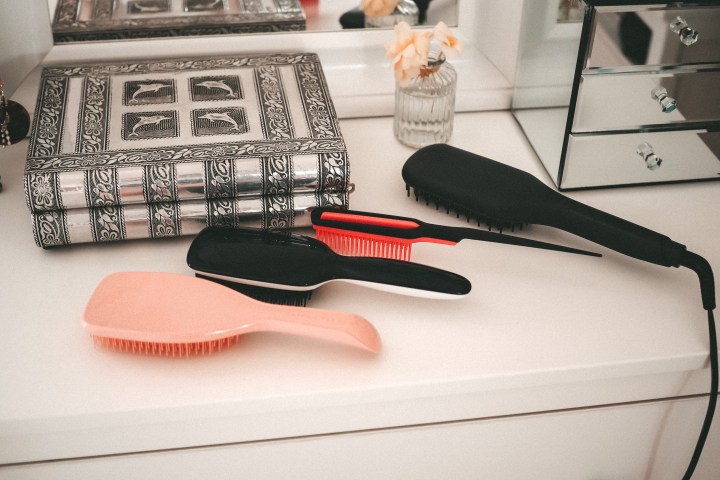 Haarbürsten von Notino