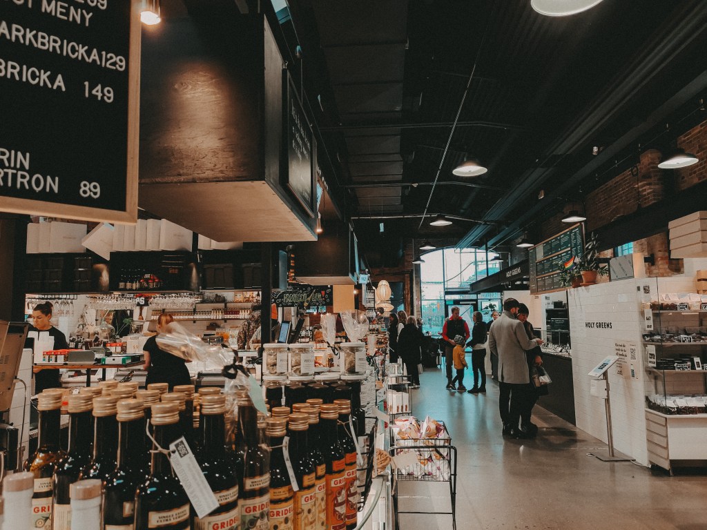 Einkaufen in der Saluhall